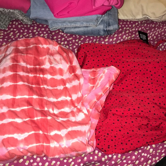 LOT CLOTHES - Picture 5 of 8